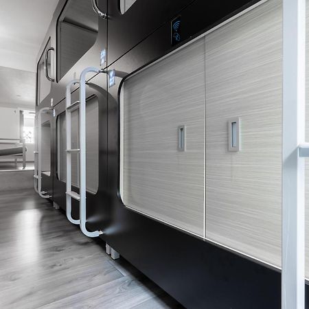 Mue Cubes - Capsule Hotel Basilea Exterior foto
