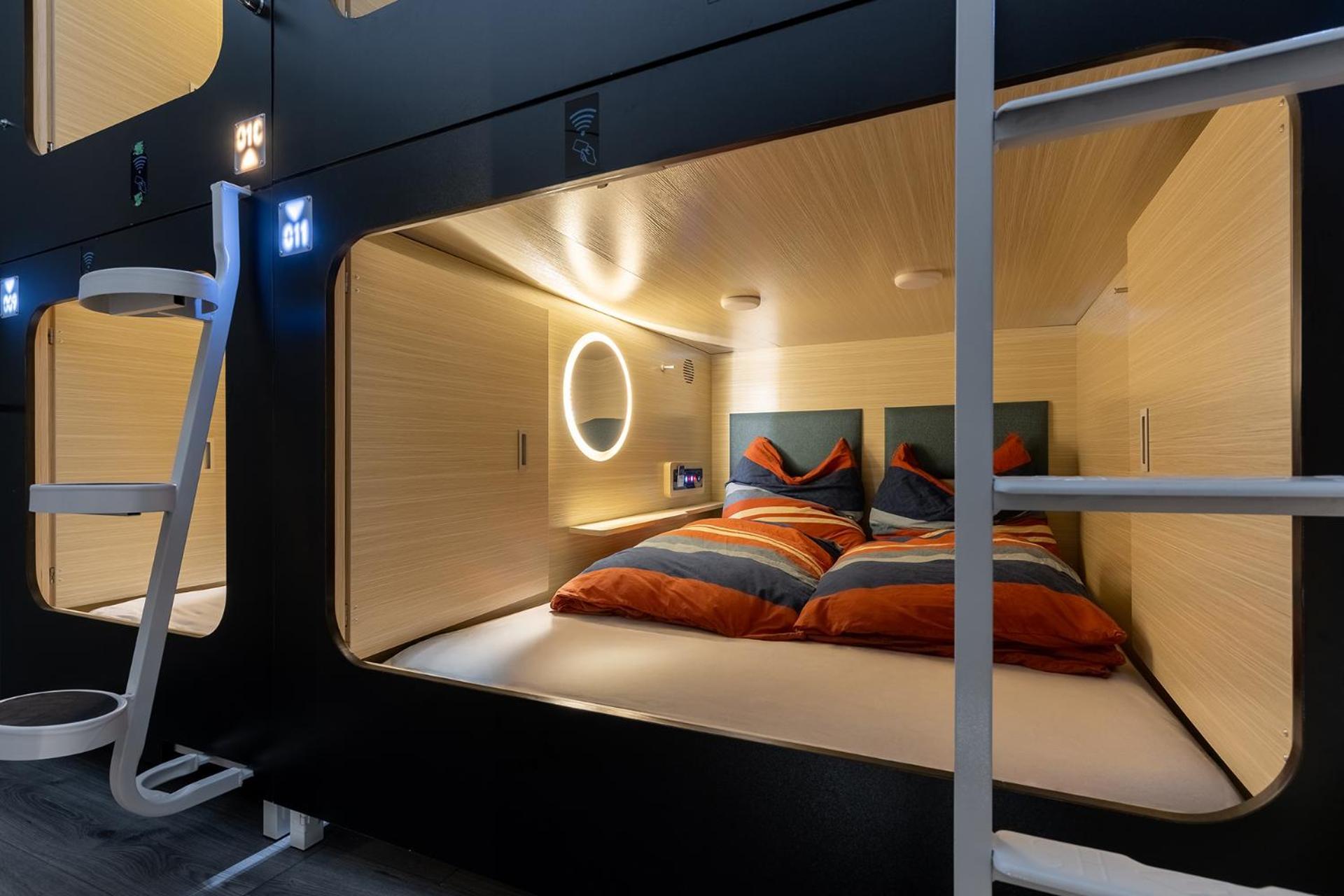 Mue Cubes - Capsule Hotel Basilea Exterior foto