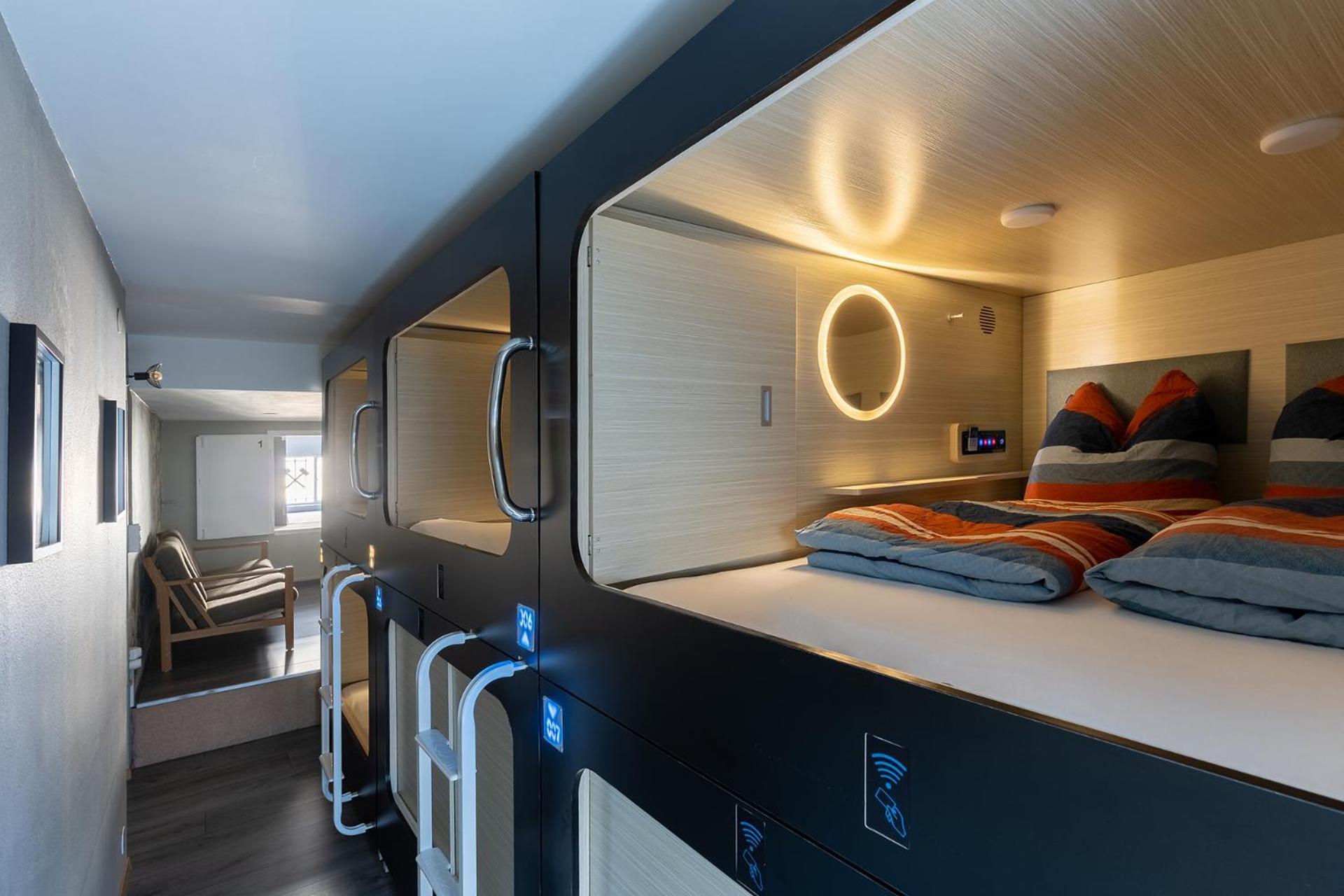 Mue Cubes - Capsule Hotel Basilea Exterior foto