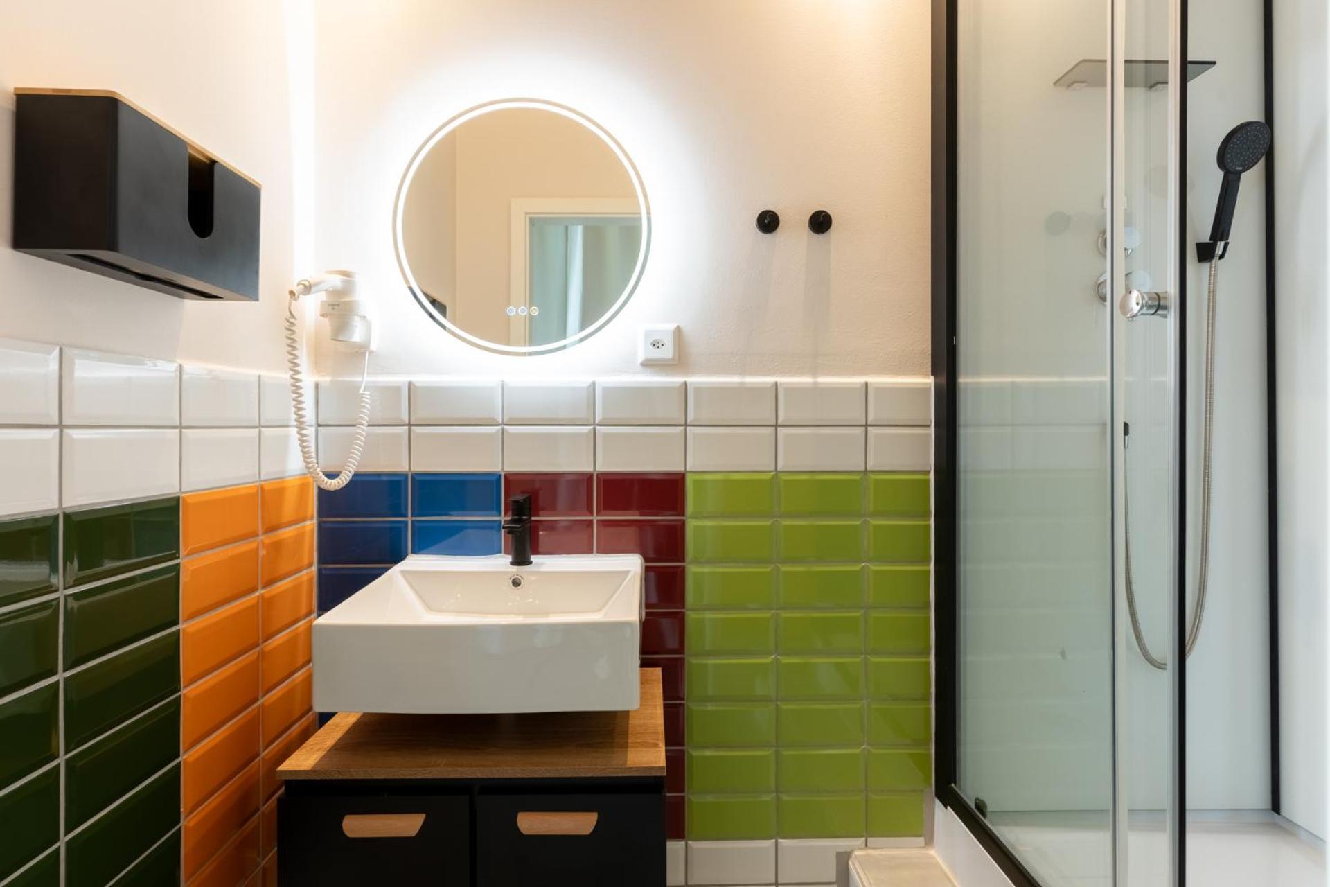 Mue Cubes - Capsule Hotel Basilea Exterior foto