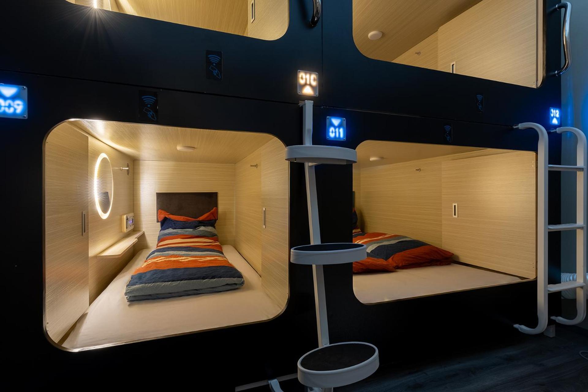 Mue Cubes - Capsule Hotel Basilea Exterior foto